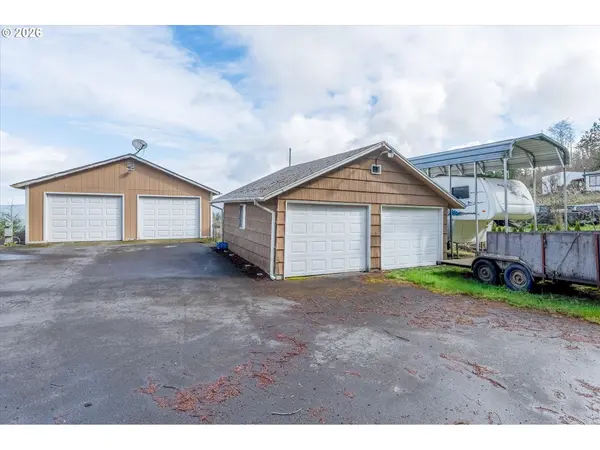1556 KOOL RD, Kelso, WA 98626