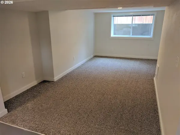 6313 SE 92ND AVE, Portland, OR 97266