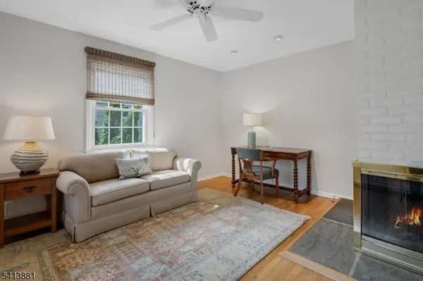 78 Seven Oaks Dr, New Providence Boro, NJ 07901