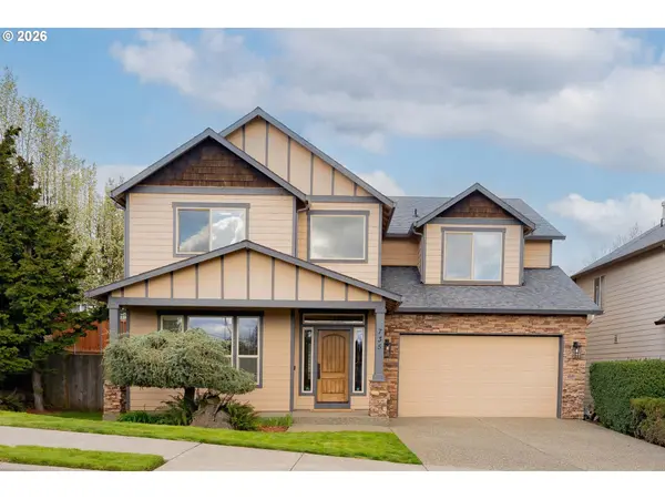 735 NW 24TH AVE, Camas, WA 98607