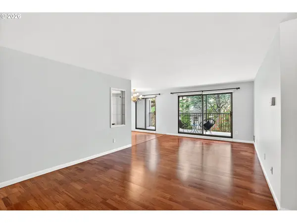 45 EAGLE CREST DR #315, Lake Oswego, OR 97035