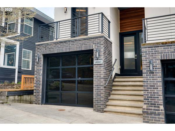 1625 SW MONTGOMERY ST #C, Portland, OR 97201