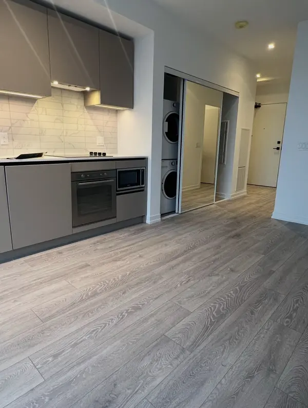 55 Mercer ST #2903, Toronto C01, ON M5V 0W4