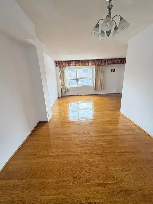 86 CASTLEBURY CRES #14, Toronto C15, ON M2H 1W8