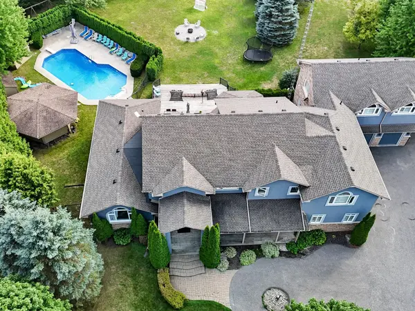 99 Hurd ST, Oshawa, ON L1H 7K4