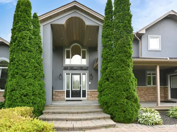 99 Hurd ST, Oshawa, ON L1H 7K4