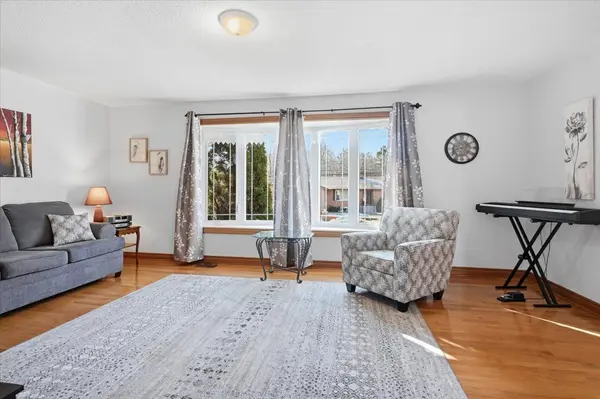 65 Irwin RD, Clarington, ON L0B 1M0