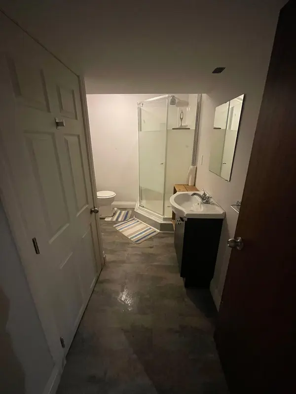 98 The Queensway South AVE S, Georgina, ON L4P 1Z4