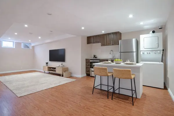 14 Millhouse CT #Bsmnt, Vaughan, ON L6A 4P6