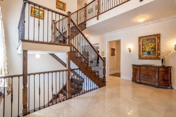 115 Stallions CT, Vaughan, ON L6A 4V5