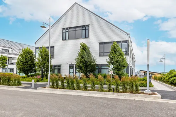 331 Broward WAY E #130, Innisfil, ON L9S 0M6