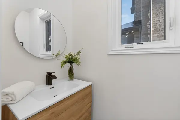 126 Killington AVE, Vaughan, ON L4H 3Z6