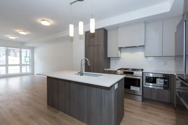 138 Alton CRES, Vaughan, ON L4J 0M1