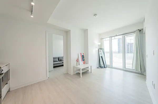 3883 Quartz RD #1101, Mississauga, ON L5B 0M4