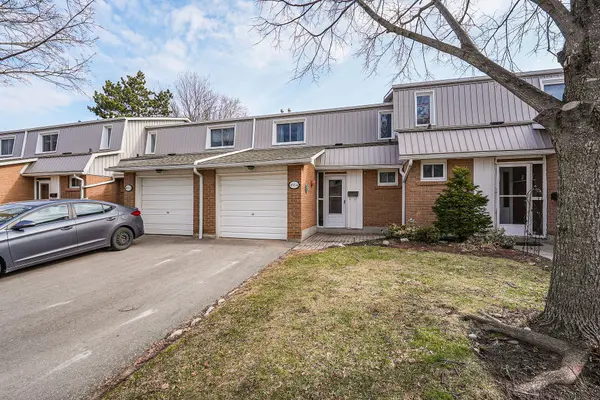 453 Woodview RD #4, Burlington, ON L7N 2Z9