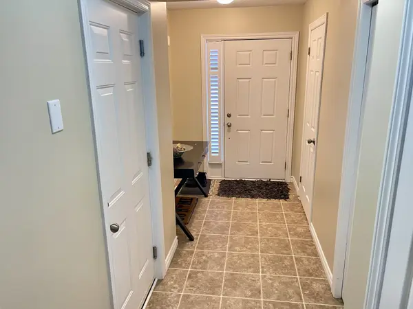 96 Mcmahen ST, London East, ON N5Y 0A2