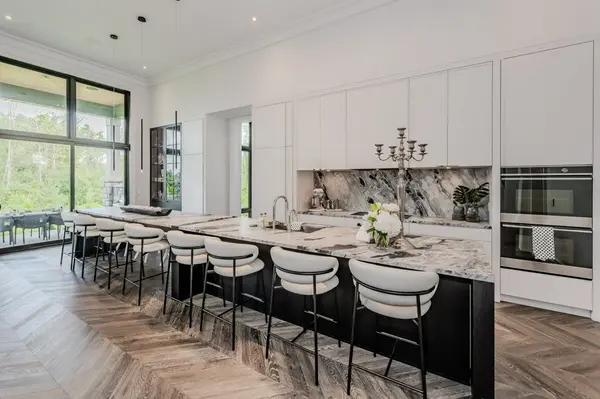 161 Heritage Lake DR, Puslinch, ON N0B 2J0