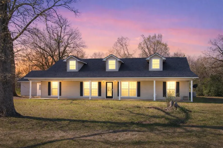 5215 State Highway 7 E, Center, TX 75935