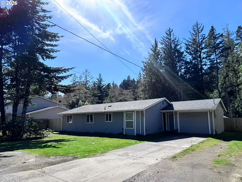 2937 MUNSEL LAKE RD, Florence, OR 97439