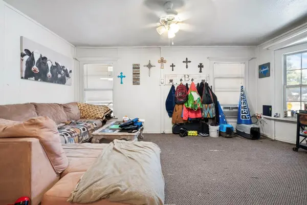 12137 FM 920, Poolville, TX 76088