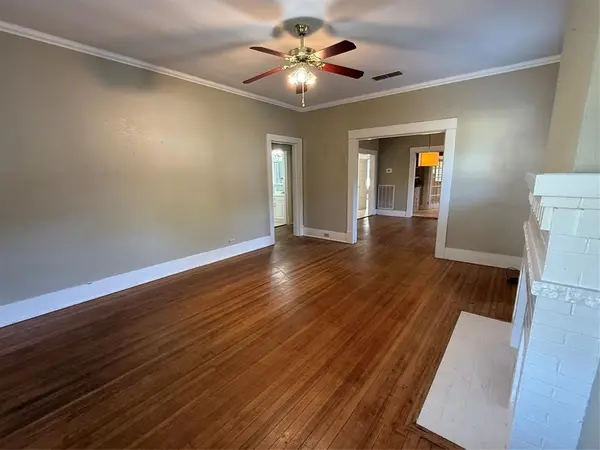 935 Elmwood Street, Shreveport, LA 71104