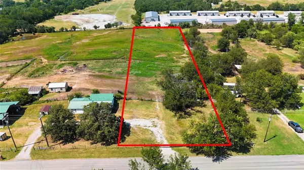 1083 E 1st Street, Weatherford, TX 76086