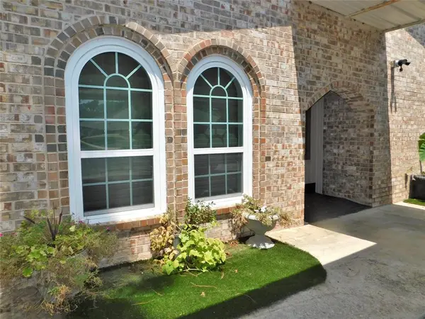 2039 Britt Drive #Apartment B, Argyle, TX 76226