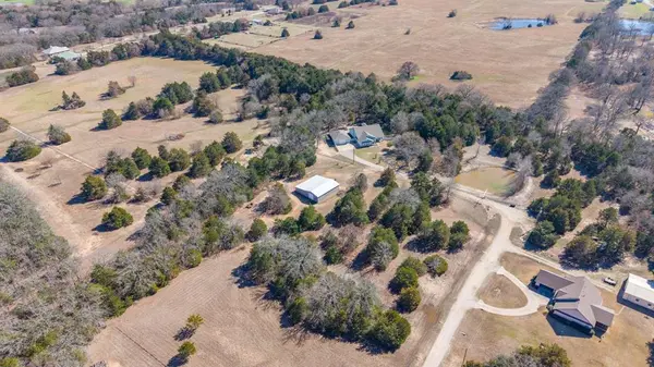 1975 CR 4106, Greenville, TX 75401