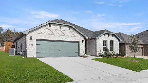 2110 Sunnymede Drive, Forney, TX 75126