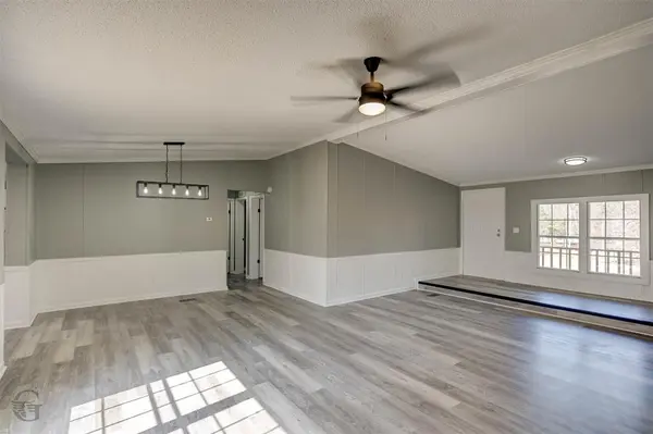 9355 Blanchard Latex Road, Mooringsport, LA 71060