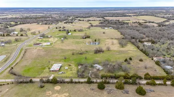 5156 County Road 3211, Lone Oak, TX 75453