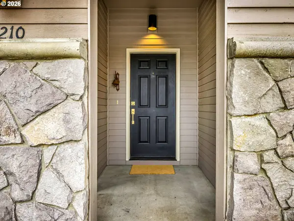 210 NE 5TH ST, Gresham, OR 97030