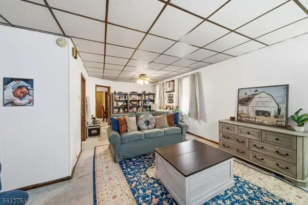 139 Madeline Ave, Clifton City, NJ 07011