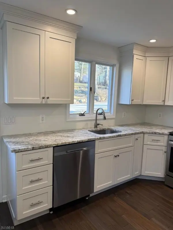 12 Bellot Rd, Ringwood Boro, NJ 07456