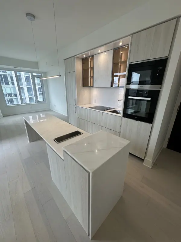 11 Yorkville AVE #3104, Toronto C02, ON M4W 1L2