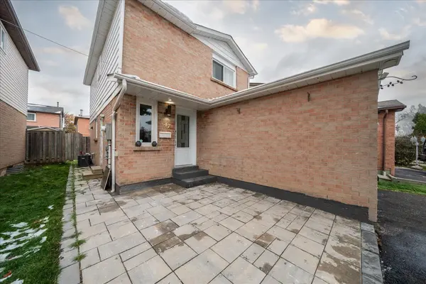 47 Martindale CRES, Brampton, ON L6X 2V7