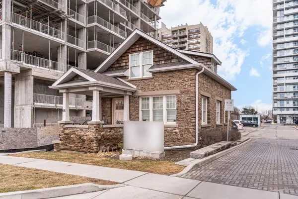 65 Speers RD #602, Oakville, ON L6K 0J1