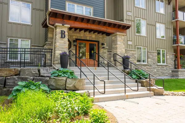 391B Manitoba ST #103, Bracebridge, ON P1L 0B5