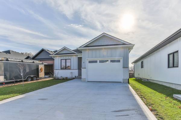 8 Charles CT, Bayham, ON N0J 1T0