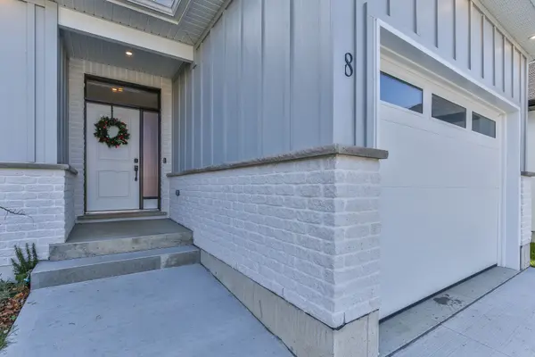 8 Charles CT, Bayham, ON N0J 1T0