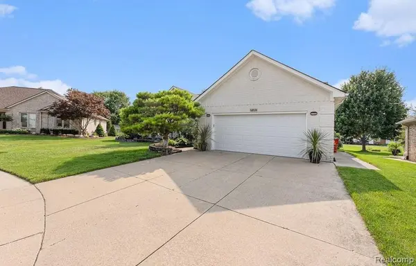 50531 Princeton DR, Macomb Township, MI 48044