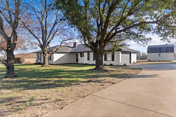 602 Cardinal Drive, Ovilla, TX 75154