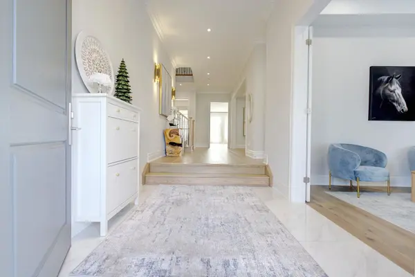 9 Casavant CT, Vaughan, ON L6A 5A5