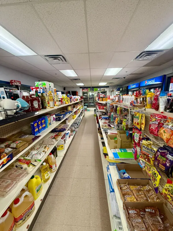 130 Bell Farm RD #4, Barrie, ON L4M 6J4