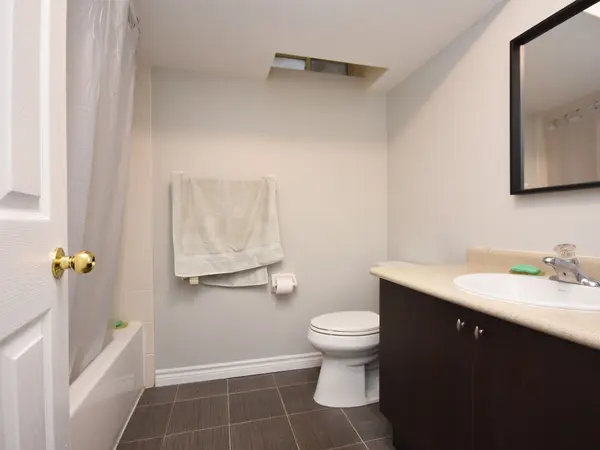 52 Jordensen DR #Bsment, Brampton, ON L6X 0S6