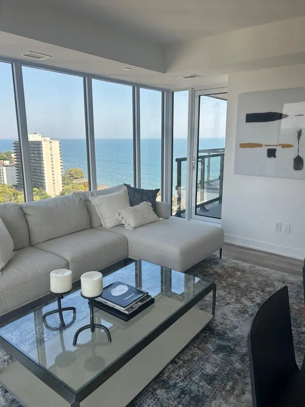 370 martha ST #1602, Burlington, ON L7R 0G9