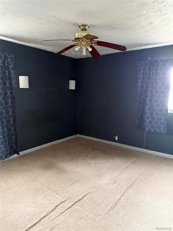 29473 Steinhauer ST, Inkster, MI 48141