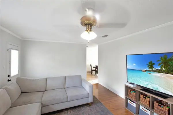 853 Royal Terrace, Hurst, TX 76053