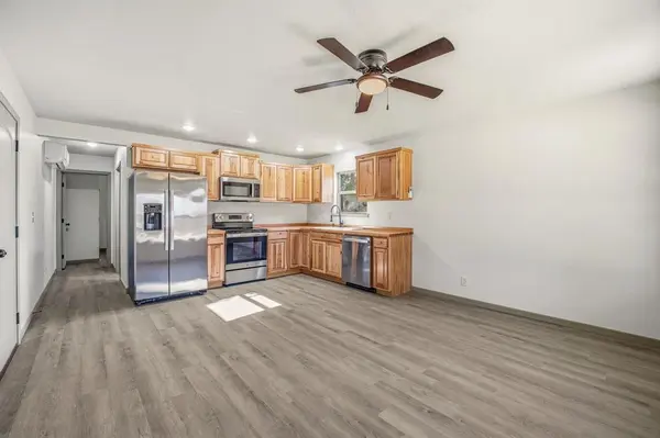 483 Private Road 729, Bluff Dale, TX 76433