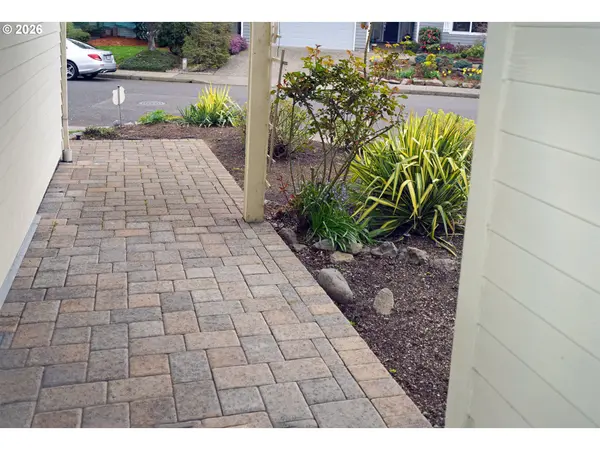 15603 NE TILLAMOOK ST, Portland, OR 97230